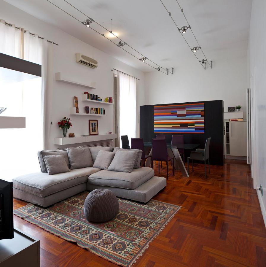 Elegant Apartment At Chiaia By Wonderful Italy Naples Extérieur photo