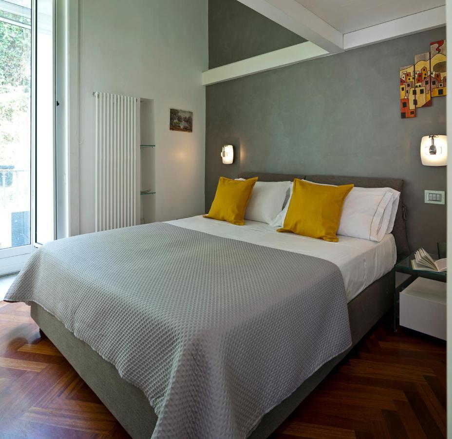 Elegant Apartment At Chiaia By Wonderful Italy Naples Extérieur photo